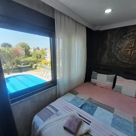By Lotus Apartament Side